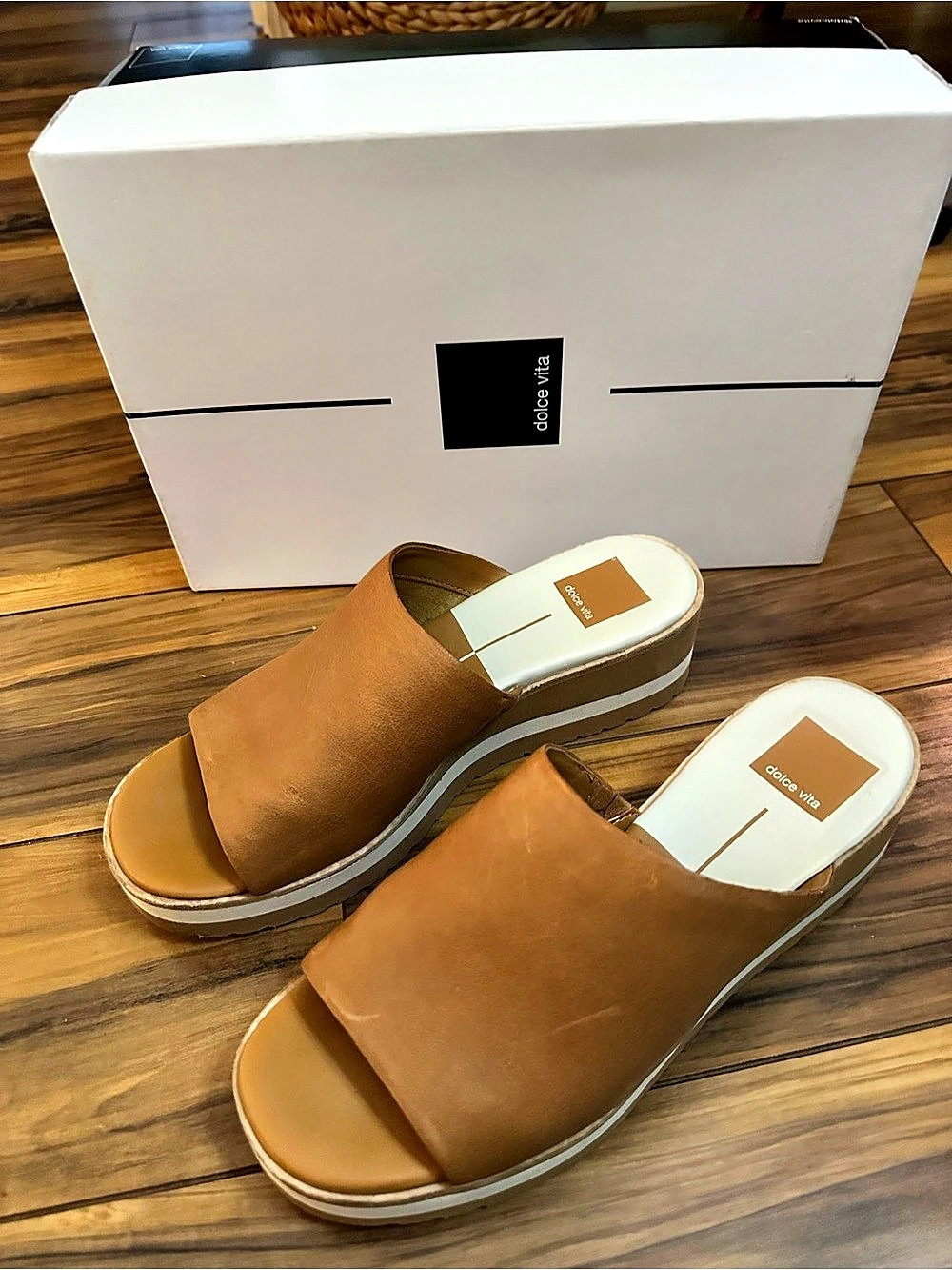 Dolce Vita Leather Platform Slide Sandals US 8 Like New